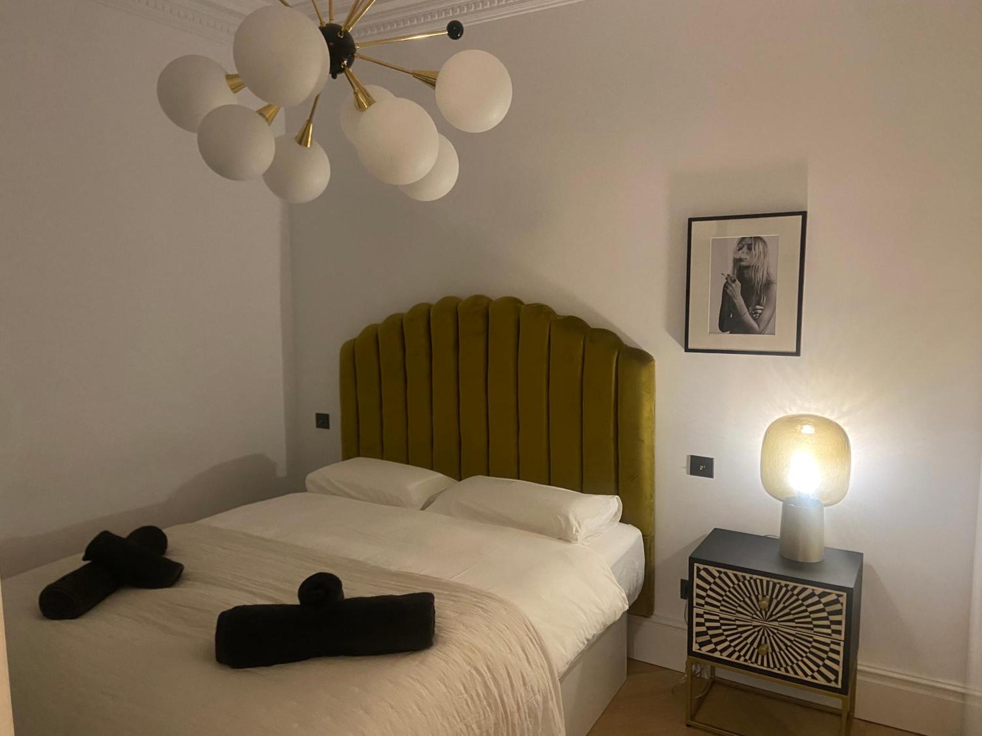 Luxury In Gran Via Apartment