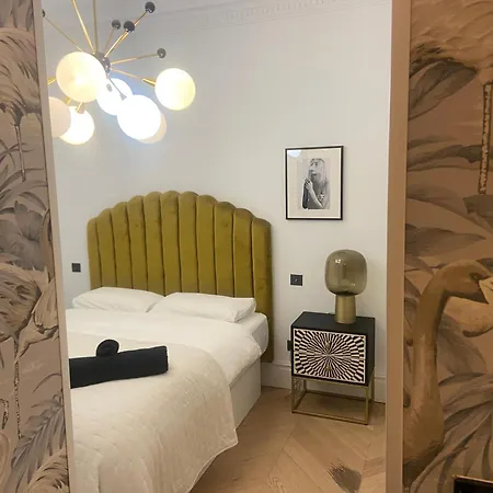 Luxury Apartment In Gran Via Madrid Exterior photo