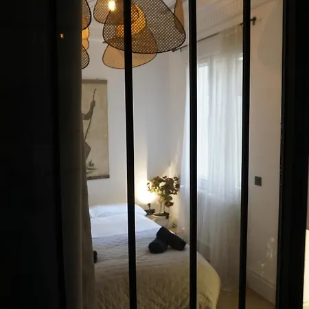 Luxury Apartment In Gran Via Madrid Exterior photo